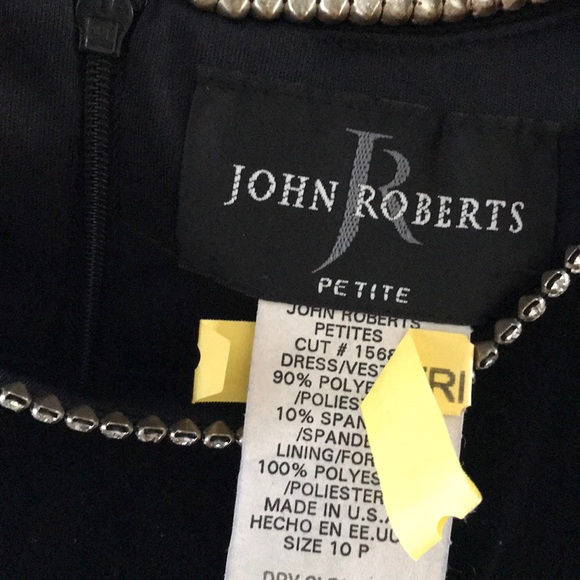 Dress - Picture 2 of 4